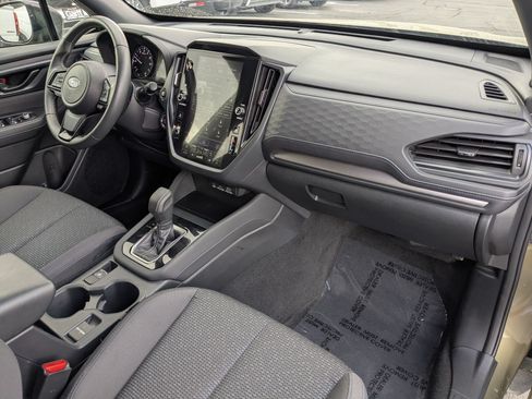 Used 2025 Subaru Forester Premium AWD/4WD image 34