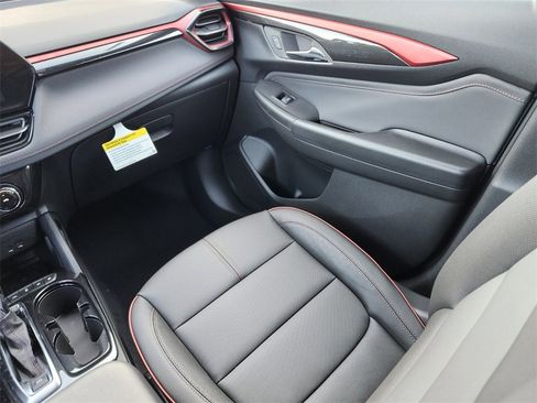 New 2026 Chevrolet TrailBlazer RS w/ Convenience Package image 13