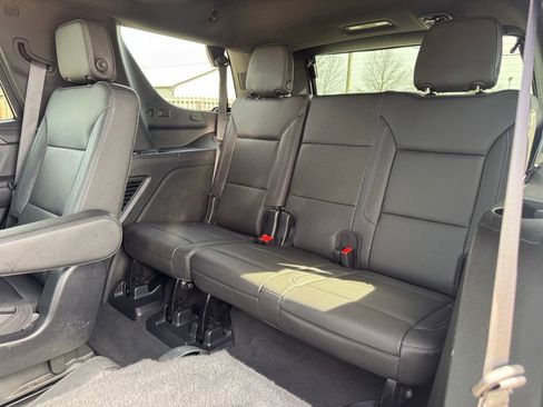 Used 2022 Chevrolet Tahoe Z71 w/ Luxury Package image 31