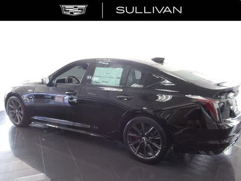 New 2026 Cadillac CT5 V image 4