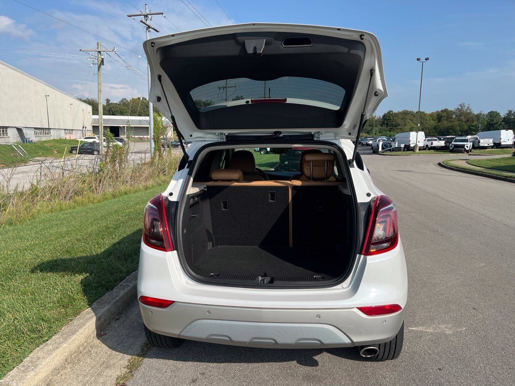 Used 2019 Buick Encore Essence w/ Experience Buick Package AWD/4WD image 11