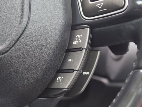 Used 2015 Land Rover Range Rover Evoque Pure Plus image 28