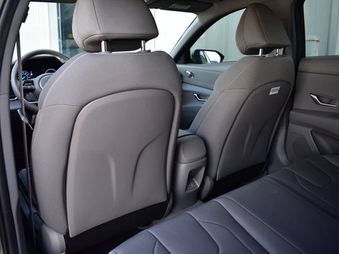 Used 2025 Hyundai Elantra SEL w/ Cargo Package FWD image 23