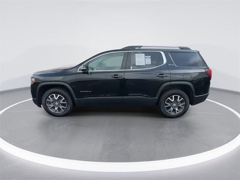 Used 2023 GMC Acadia SLE w/ Driver Convenience Package image 5