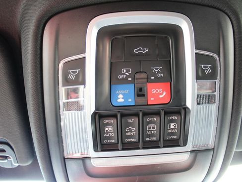 Used 2023 RAM 1500 Laramie image 19