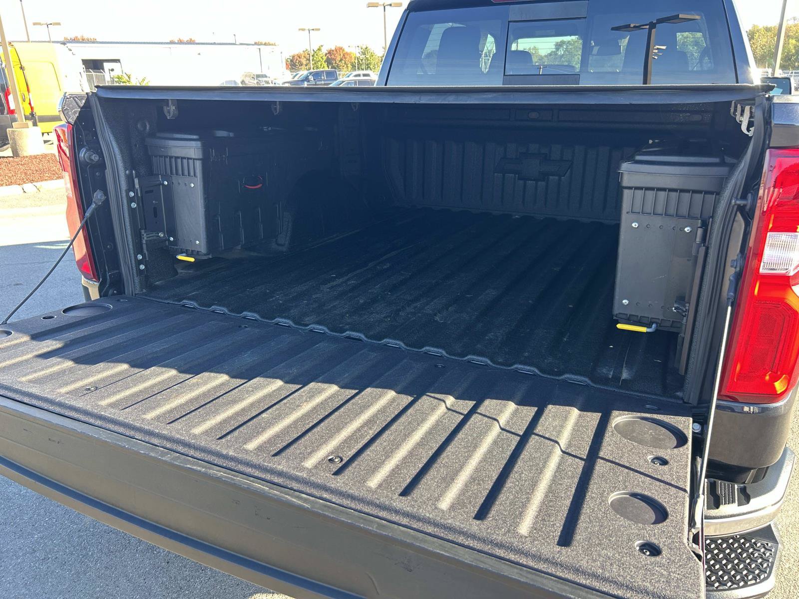 Used 2024 Chevrolet Silverado 1500 LTZ AWD/4WD image 16