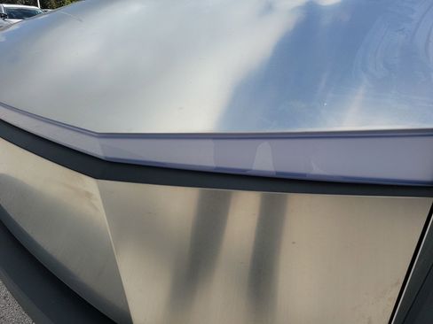 Used 2025 Tesla Cybertruck AWD Crew Cab image 7