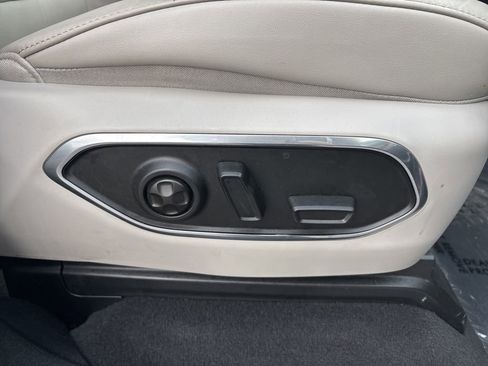 Used 2022 Jeep Wagoneer Series III image 31