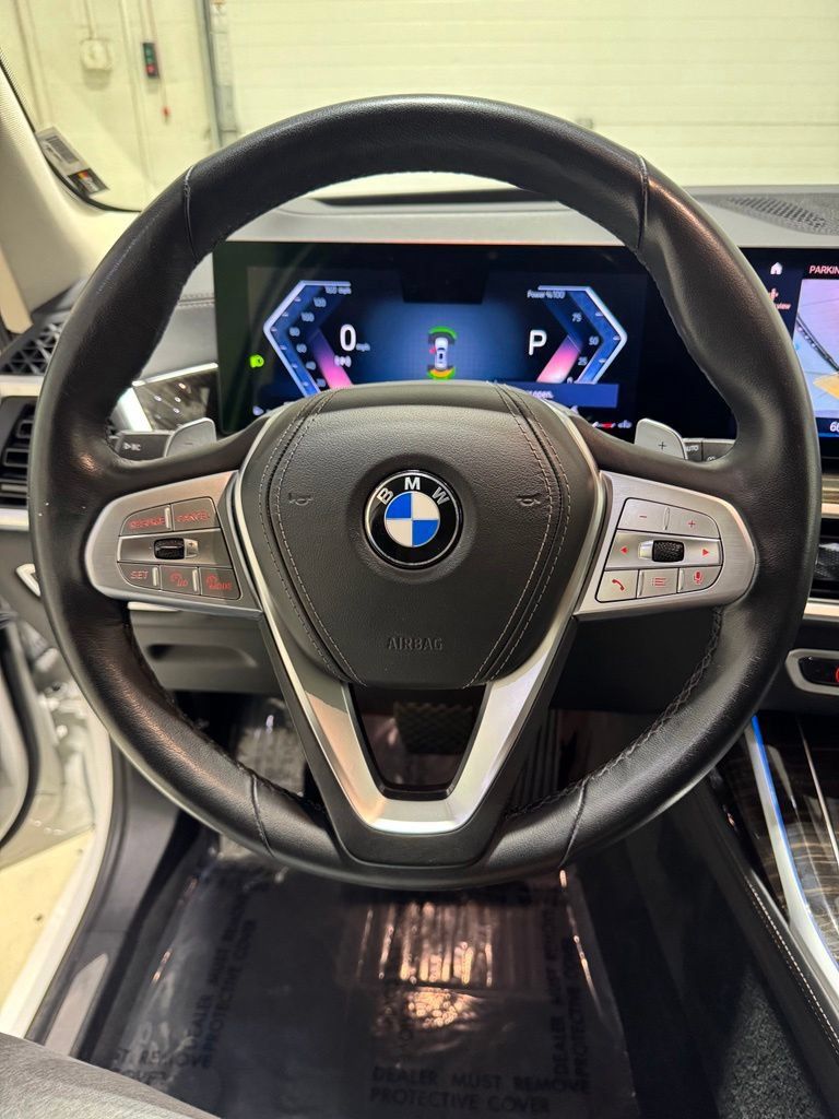 Used 2023 BMW X7 xDrive40i AWD/4WD image 12