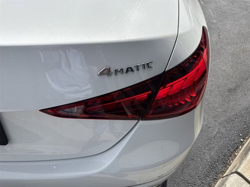 Certified 2022 Mercedes-Benz C 300 4MATIC Sedan image 37