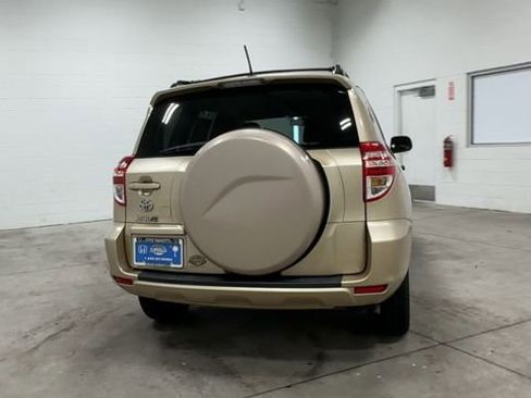 Used 2012 Toyota RAV4 FWD w/ Value Pkg image 2