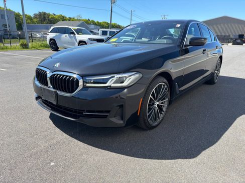 Used 2021 BMW 540i xDrive w/ Convenience Package AWD/4WD image 3