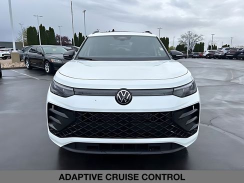 New 2026 Volkswagen Tiguan SE R-Line AWD/4WD image 8