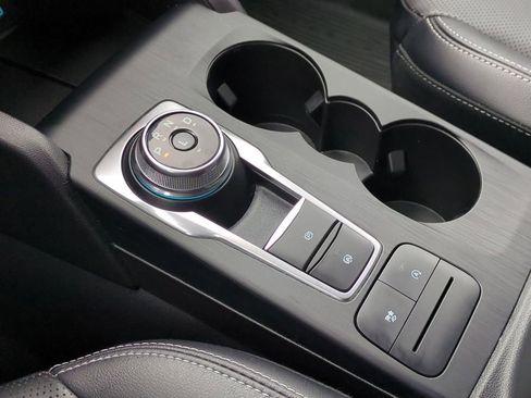 Used 2022 Ford Escape SEL w/ Class II Trailer Tow Package image 32