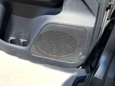 Used 2020 Toyota Tacoma SR AWD/4WD image 25
