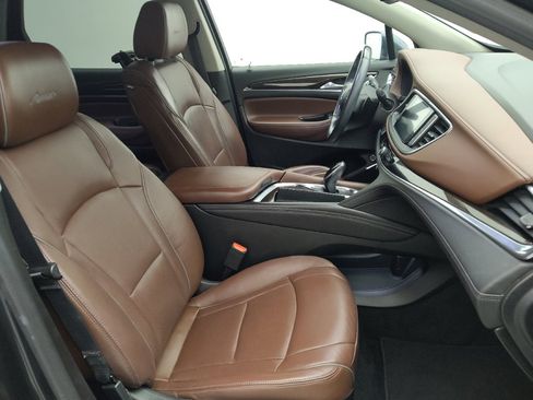 Used 2018 Buick Enclave Avenir w/ Avenir Technology Package AWD/4WD image 21