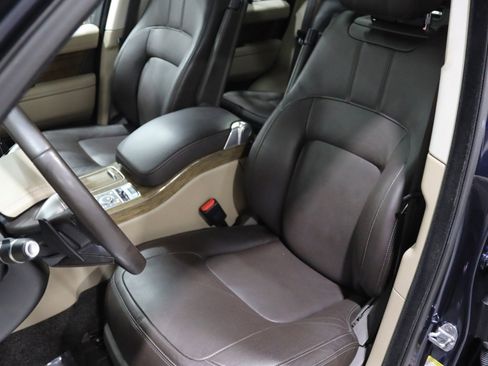Used 2019 Land Rover Range Rover HSE image 40