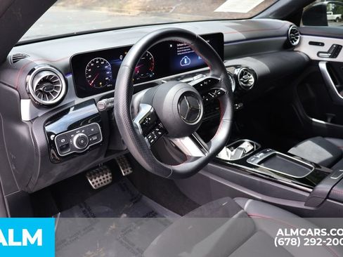 Used 2024 Mercedes-Benz CLA 250 image 9
