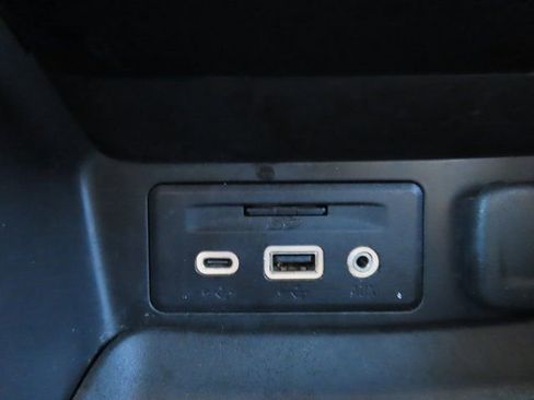 Used 2018 GMC Terrain SLT image 24