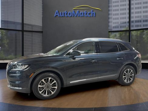 Used 2022 Lincoln Nautilus FWD w/ Premium Package image 6