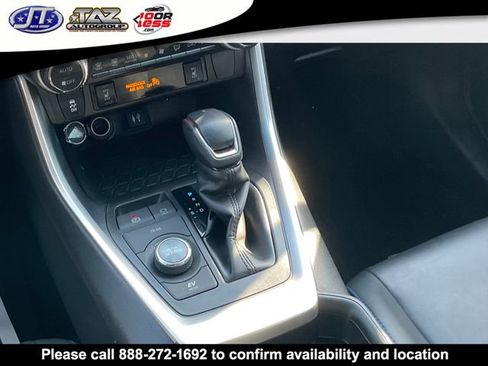 Used 2019 Toyota RAV4 XSE w/ XSE Weather Package AWD/4WD image 16