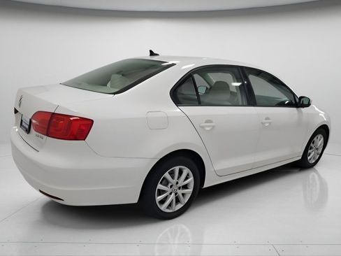 Used 2012 Volkswagen Jetta SE FWD image 6