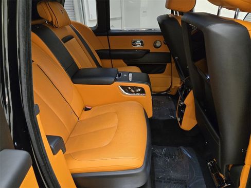 Certified 2022 Rolls-Royce Cullinan w/ Dark Exterior Package image 27