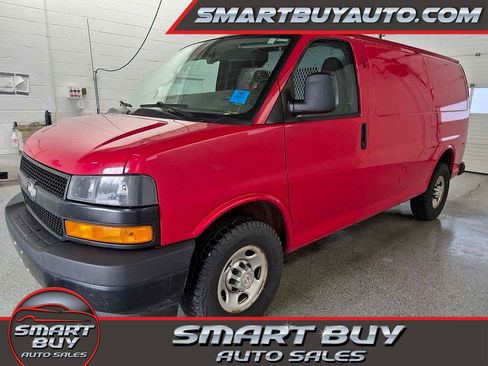 Used 2021 Chevrolet Express 2500 w/ Driver Convenience Package RWD image 1