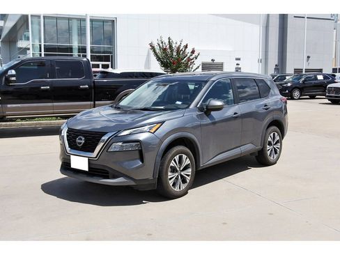 Used 2023 Nissan Rogue SV AWD/4WD image 3