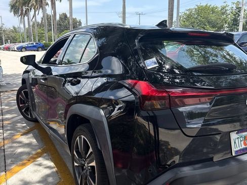 Used 2020 Lexus UX 200 w/ Accessory Package FWD image 6