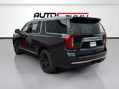 Used 2023 GMC Yukon XL Denali w/ Advanced Technology Package AWD/4WD image 5