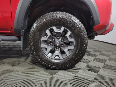 Used 2023 Toyota Tacoma TRD Off-Road w/ Technology Package RWD image 11