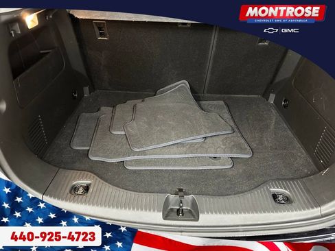 Used 2022 Chevrolet Trax LT w/ LT Convenience Package image 27