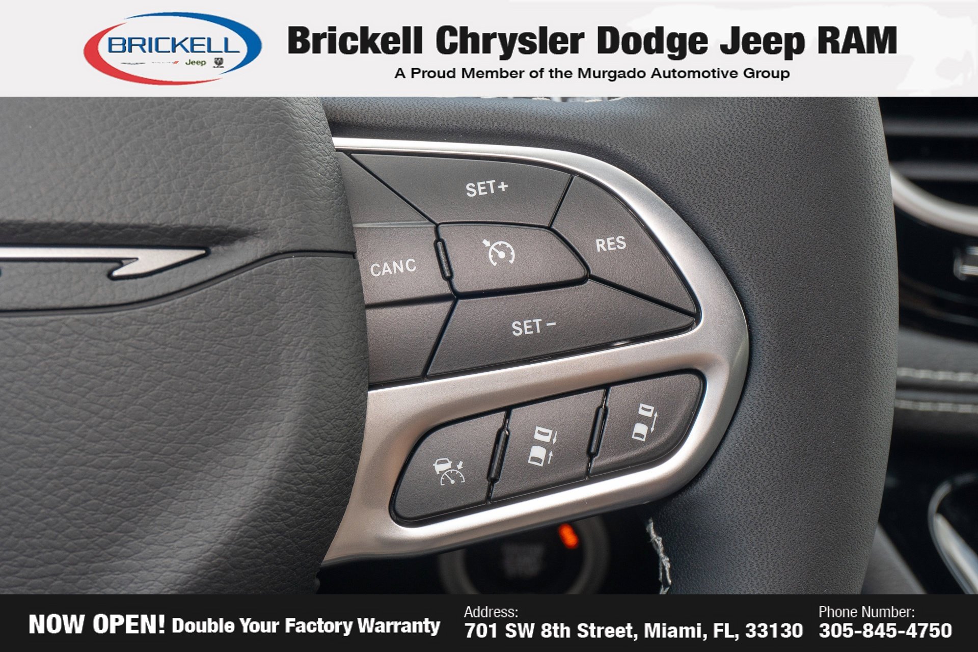 New 2027 Chrysler Pacifica Select FWD image 30