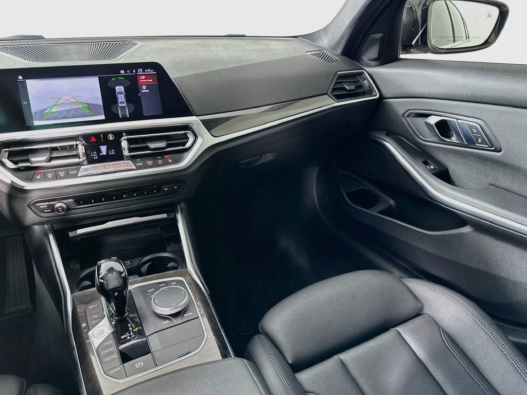 Used 2020 BMW 330i Sedan w/ Convenience Package RWD image 24