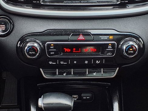 Used 2020 Kia Sorento SX image 15