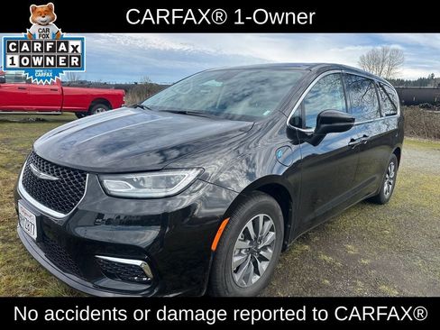 Used 2023 Chrysler Pacifica Touring-L image 4