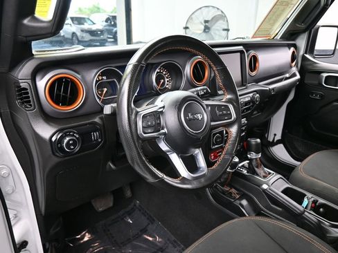 Used 2023 Jeep Gladiator Mojave image 10