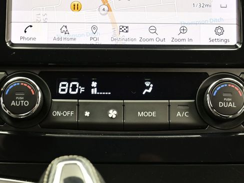 Used 2023 Nissan Maxima SV w/ Floor Mat Group image 8