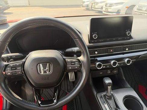 Used 2024 Honda Civic Sport image 10