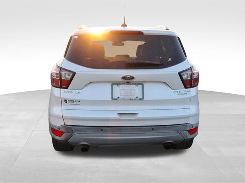 Used 2018 Ford Escape Titanium w/ Ford Safe & Smart Package AWD/4WD image 19