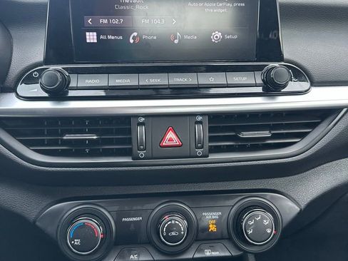 Used 2023 Kia Forte LXS image 7