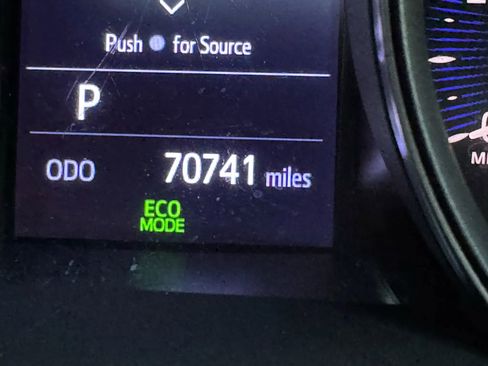 Used 2020 Toyota C-HR Limited image 38