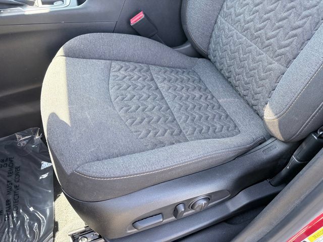 Used 2023 Chevrolet Equinox LT FWD image 9