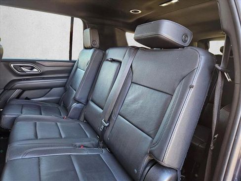 Used 2023 Chevrolet Suburban LT image 20