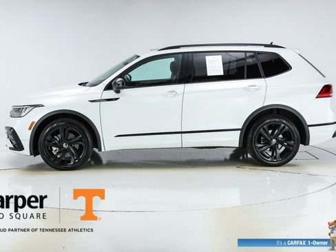 Used 2024 Volkswagen Tiguan SE R-Line FWD image 2
