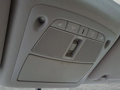 Used 2014 Nissan Rogue SV w/ SV Premium Package image 19