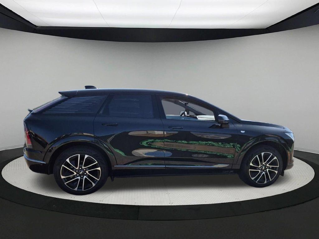 Certified 2026 Cadillac Optiq Sport 1 RWD image 6