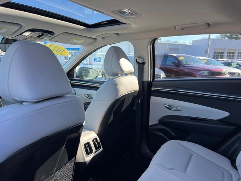 Used 2023 Hyundai Tucson SEL w/ Convenience Package image 32