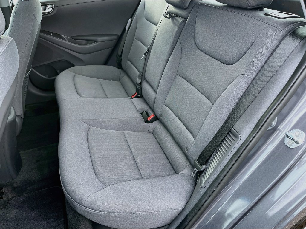 Used 2020 Hyundai Ioniq SE FWD image 23